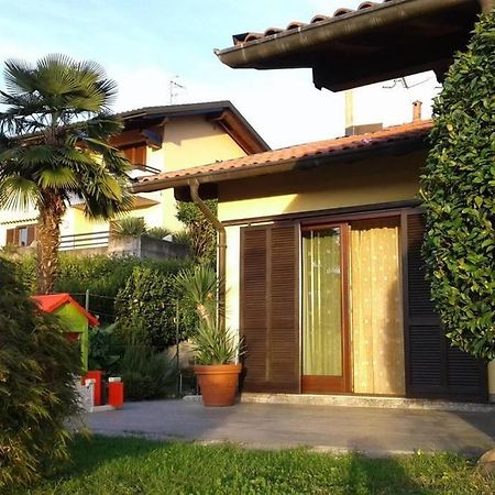 Your Family Home In Luino Exterior photo